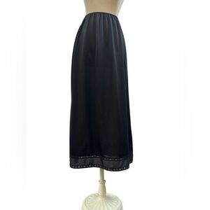 Vintage 1980s Formal Length Nylon Black Slip Skirt Size Large
